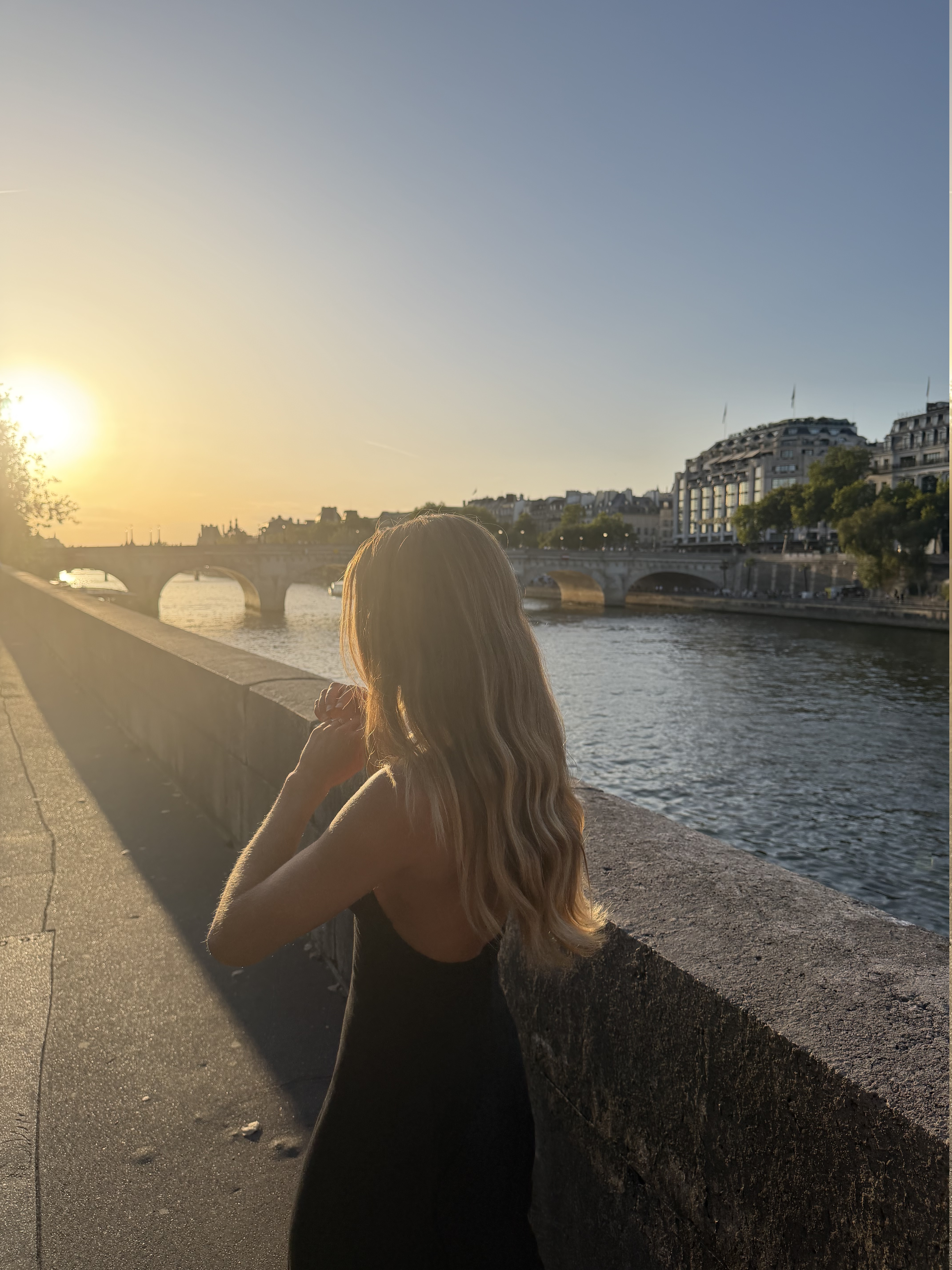 Sunset over the Seine